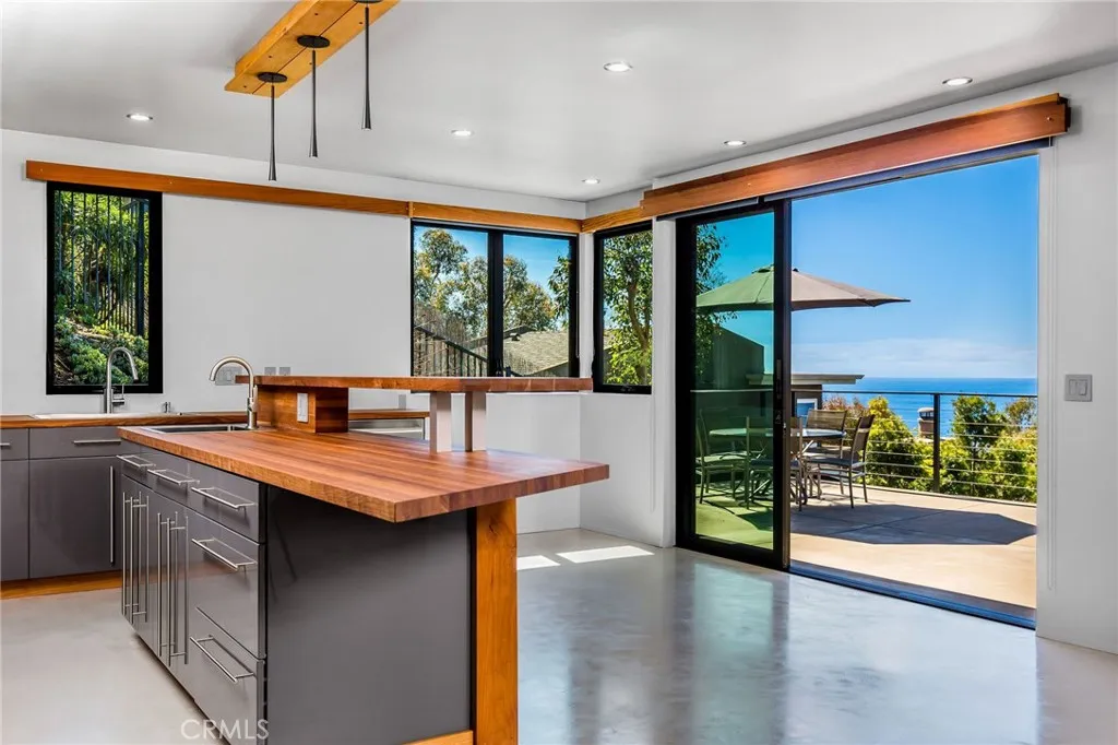 22315 3rd Avenue, Laguna Beach, California 92651 home-pic-14
