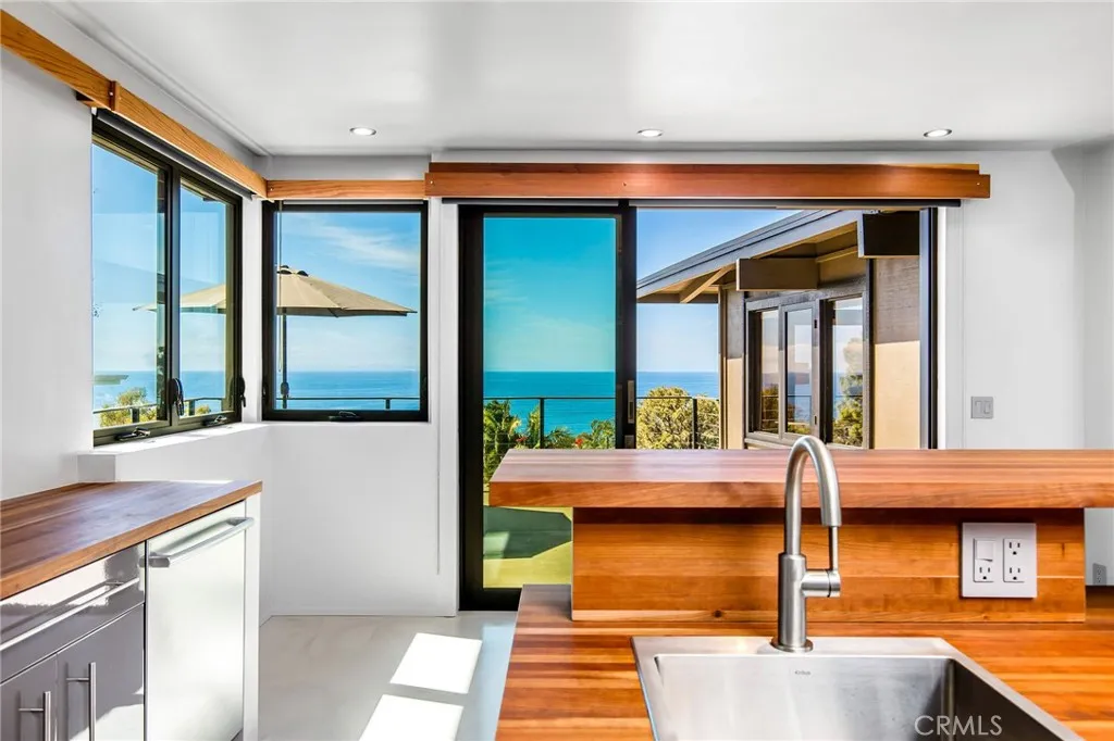 22315 3rd Avenue, Laguna Beach, California 92651 home-pic-15