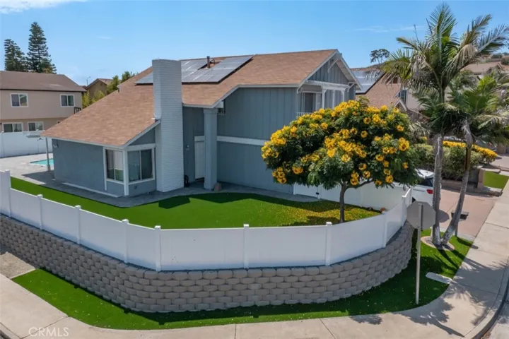 2298 Spring Oak Way, San Diego, California 92139