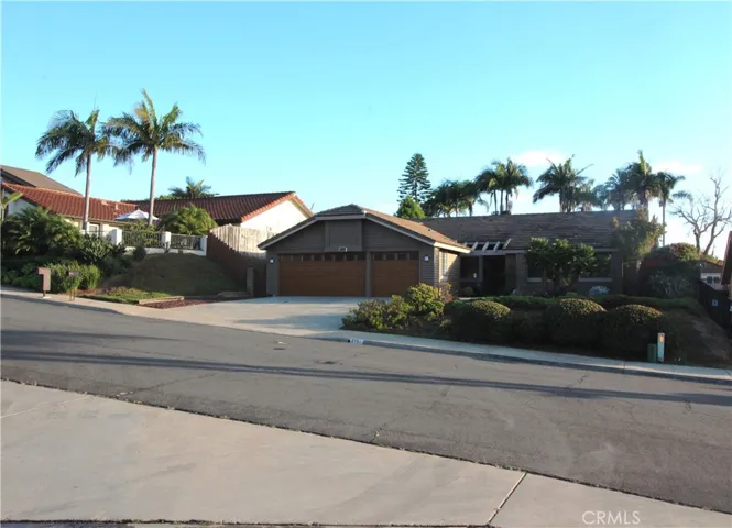 2751 Spokane Way, Carlsbad, California 92010
