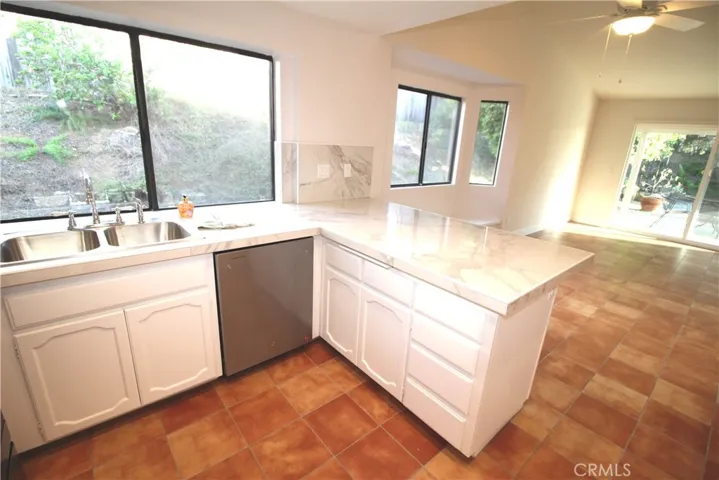2751 Spokane Way, Carlsbad, California 92010
