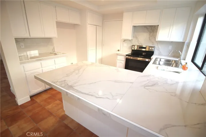 2751 Spokane Way, Carlsbad, California 92010