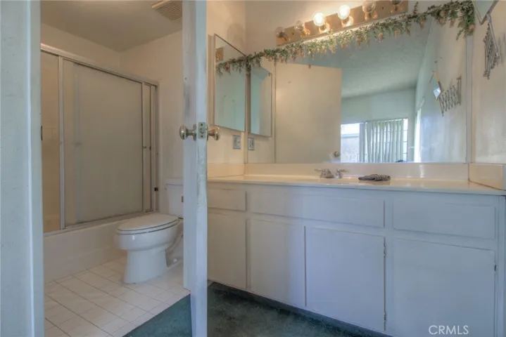 20983 E Covina Boulevard J, Covina, California 91724