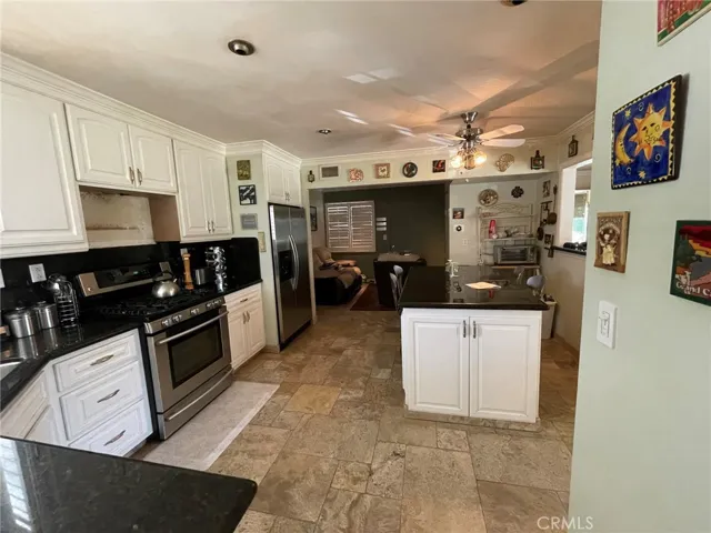 27200 Langside Avenue, Canyon Country, California 91351