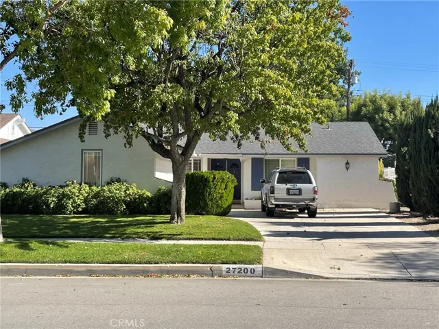 27200 Langside Avenue, Canyon Country, California 91351
