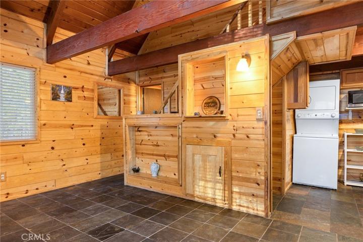 2418 Fir Drive, Running Springs, California 92382
