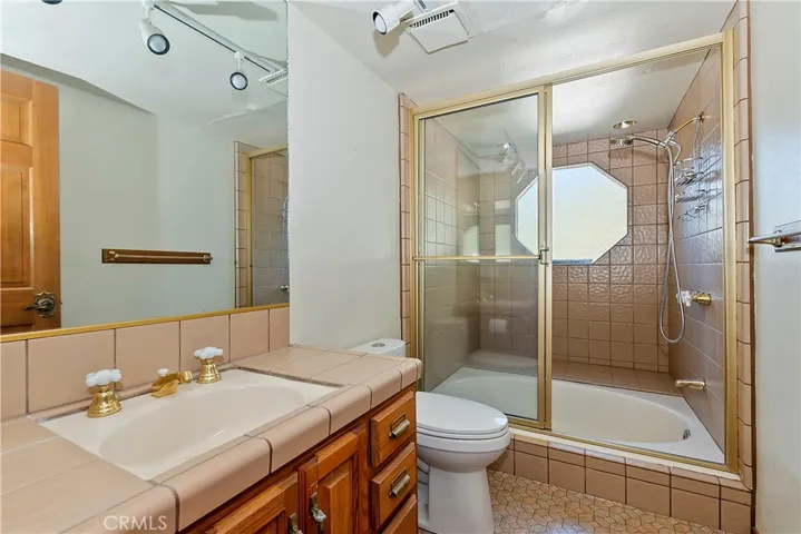 24725 Orchard Road, Crestline, California 92325