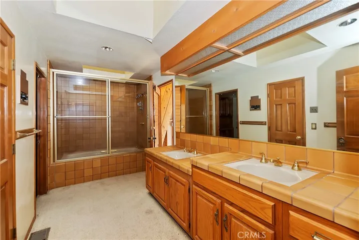 24725 Orchard Road, Crestline, California 92325