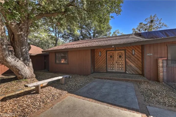 24725 Orchard Road, Crestline, California 92325