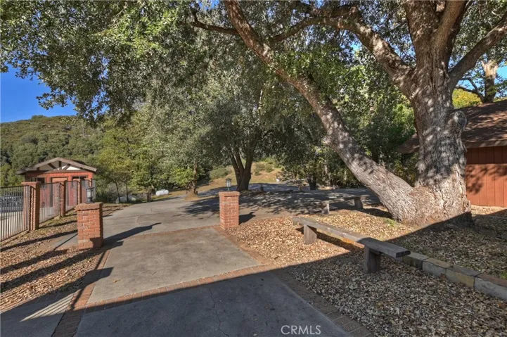 24725 Orchard Road, Crestline, California 92325