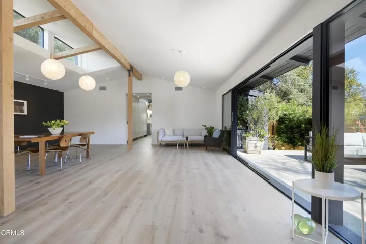 750 sqft Commercial Space