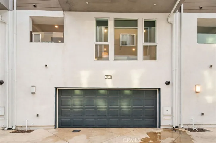 6895 Pollard Street, Los Angeles, California 90042