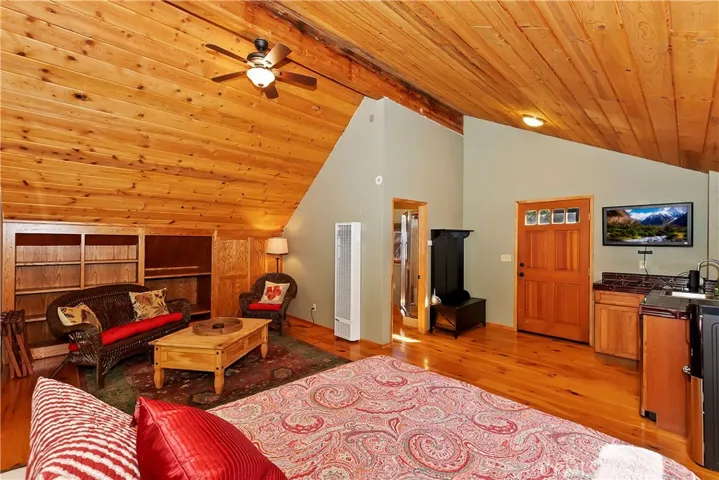 24745 Orchard Road, Crestline, California 92325