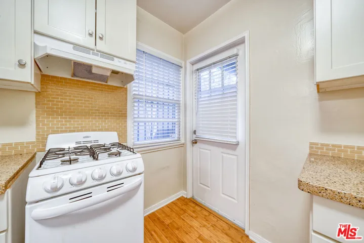 920 S Curson Avenue, Los Angeles, California 90036
