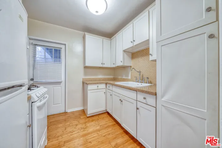 920 S Curson Avenue, Los Angeles, California 90036