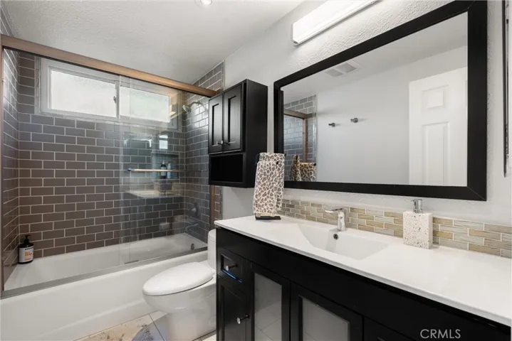 17886 Aberdeen Lane, Villa Park, California 92861