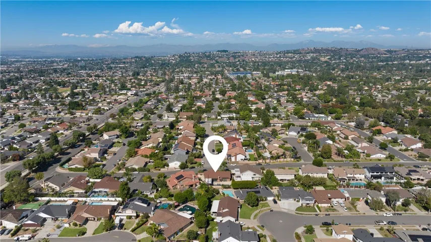 17886 Aberdeen Lane, Villa Park, California 92861