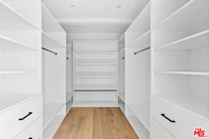 1812 Navy Street, Santa Monica, California 90405