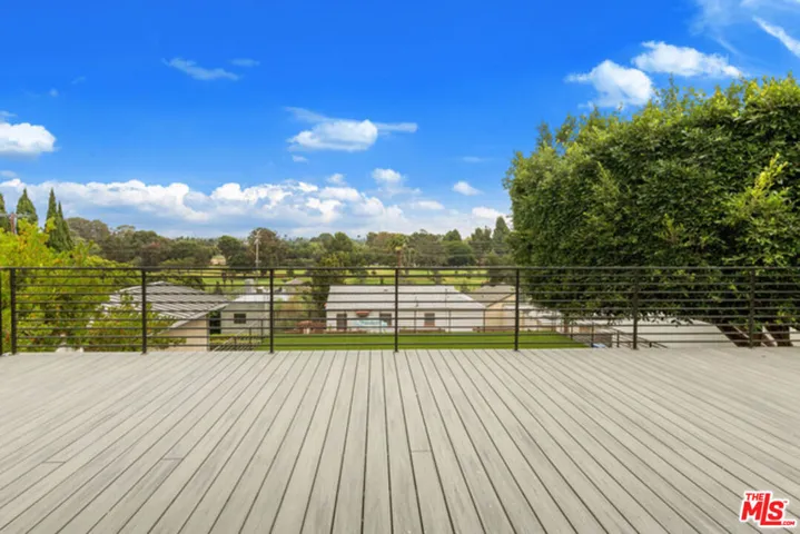 1812 Navy Street, Santa Monica, California 90405