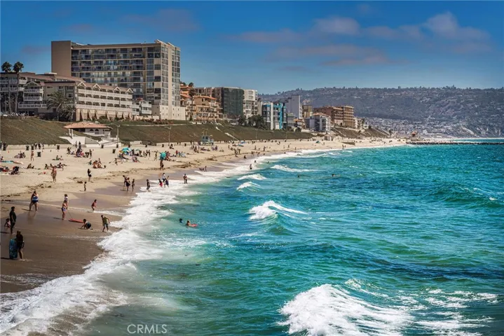 716 S Catalina Avenue Unit 4, Redondo Beach, California 90277