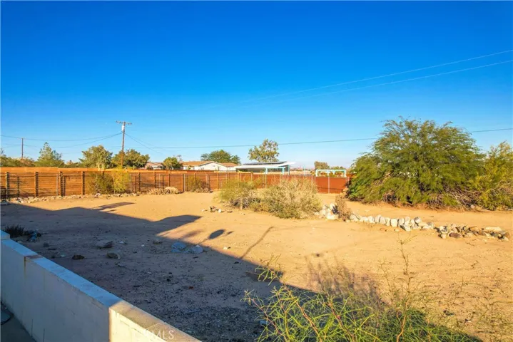 4741 Avenida La Flora Desierta, Joshua Tree, California 92252