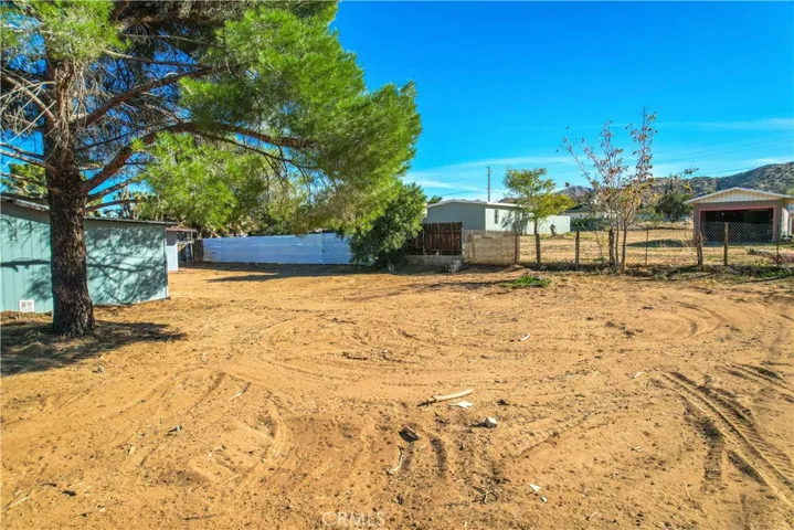 7638 Elk Trail, Yucca Valley, California 92284