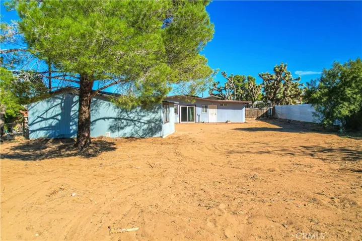 7638 Elk Trail, Yucca Valley, California 92284