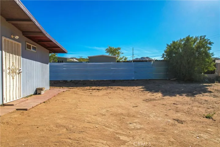 7638 Elk Trail, Yucca Valley, California 92284