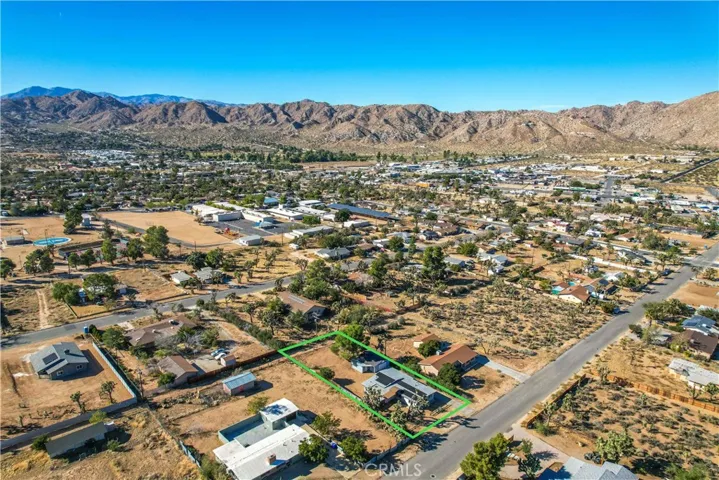 7638 Elk Trail, Yucca Valley, California 92284
