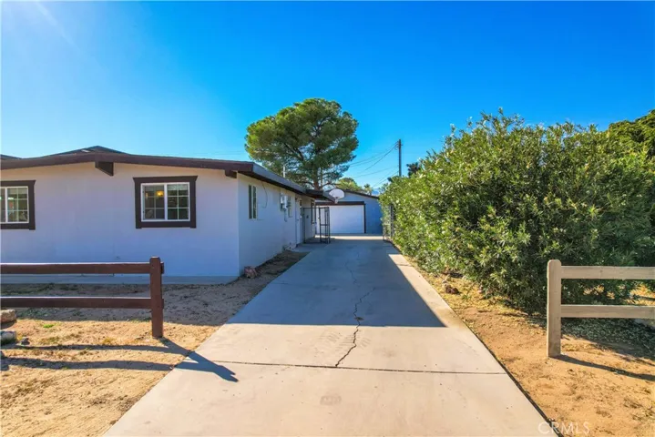 7638 Elk Trail, Yucca Valley, California 92284