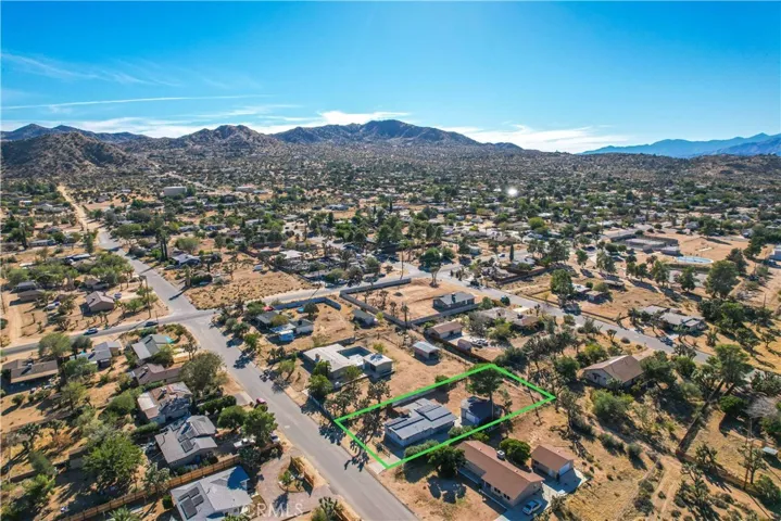 7638 Elk Trail, Yucca Valley, California 92284