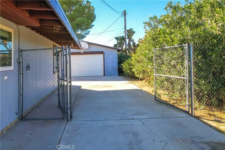 7638 Elk Trail, Yucca Valley, California 92284