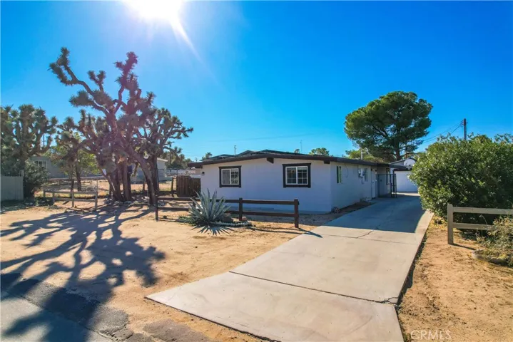 7638 Elk Trail, Yucca Valley, California 92284