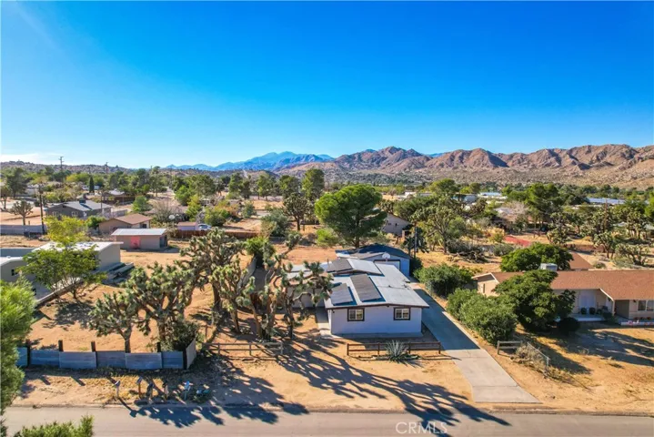 7638 Elk Trail, Yucca Valley, California 92284