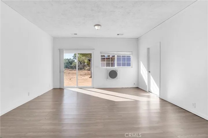 7638 Elk Trail, Yucca Valley, California 92284
