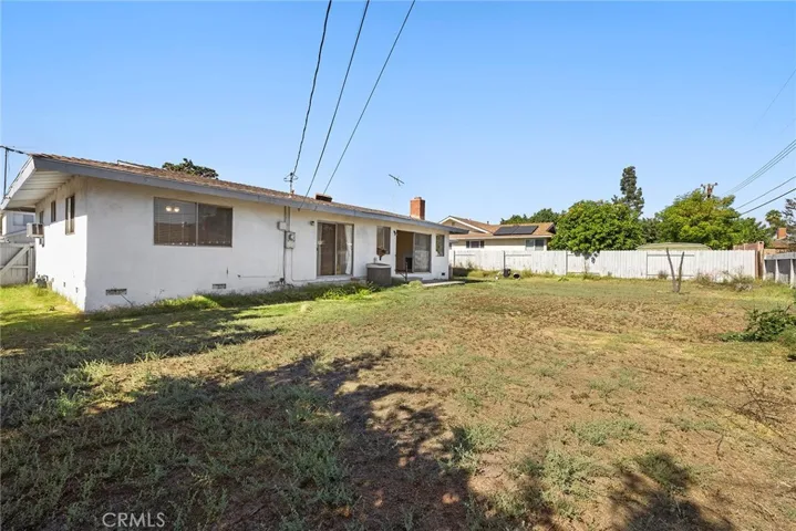 2810 Hemlock Place, Fullerton, California 92835