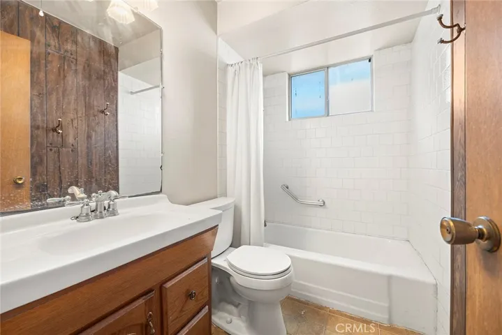 2810 Hemlock Place, Fullerton, California 92835