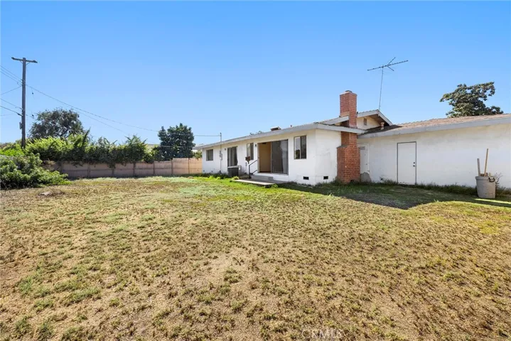 2810 Hemlock Place, Fullerton, California 92835