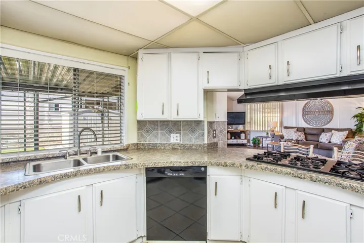 4040 Piedmont Drive 101a, Highland, California 92346