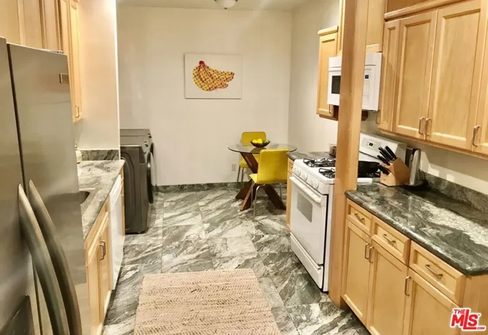 8455 Fountain Avenue Unit 315, West Hollywood, California 90069