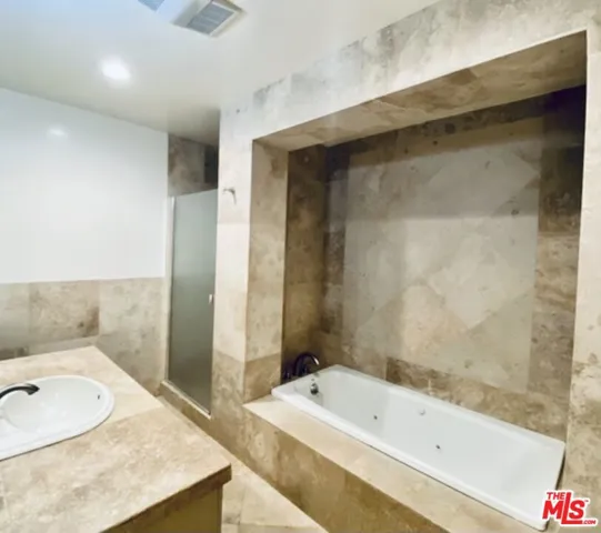8455 Fountain Avenue Unit 315, West Hollywood, California 90069