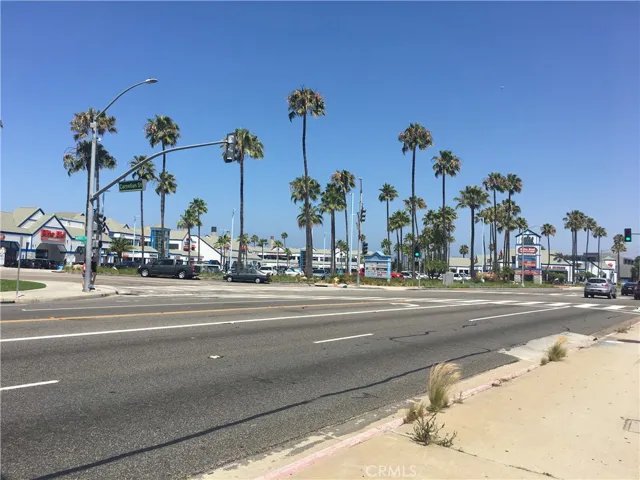 312 N Francisca Avenue Unit 5, Redondo Beach, California 90277