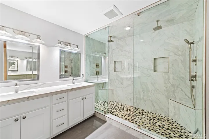 Huge primary bathroom shower!