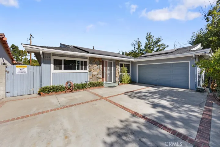 15829 Tupper Street, North Hills, California 91343