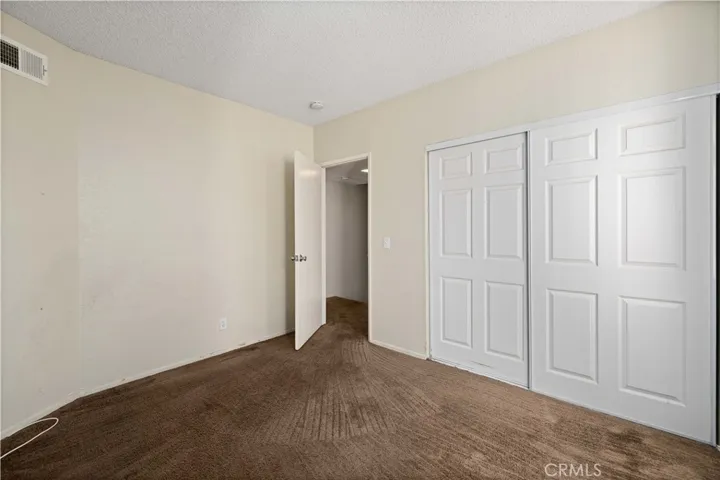 44200 Kingtree Avenue 47, Lancaster, California 93534