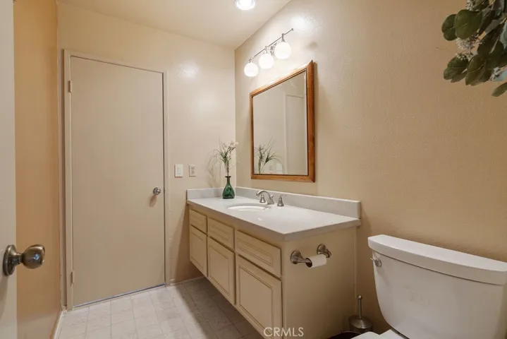 Powder room