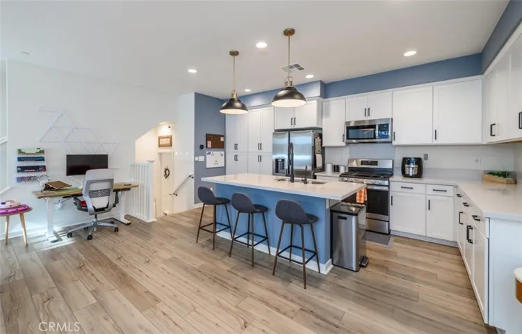 209 Sonora Ridge, Lake Forest, California 92610