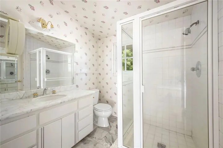 22261 Ybarra Road, Woodland Hills, California 91364