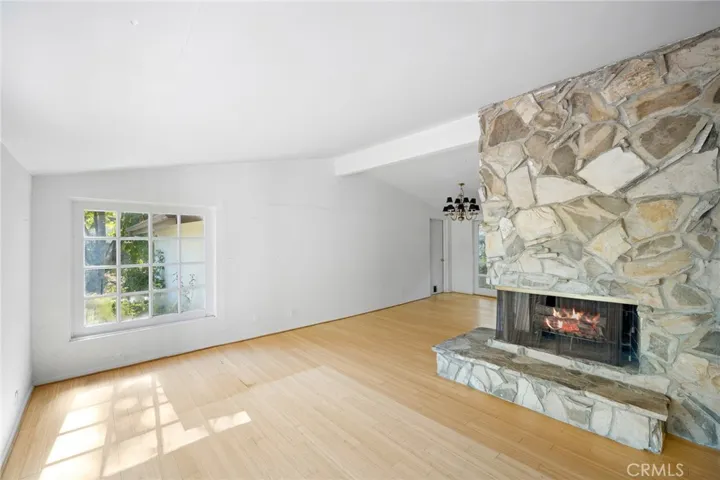 22261 Ybarra Road, Woodland Hills, California 91364