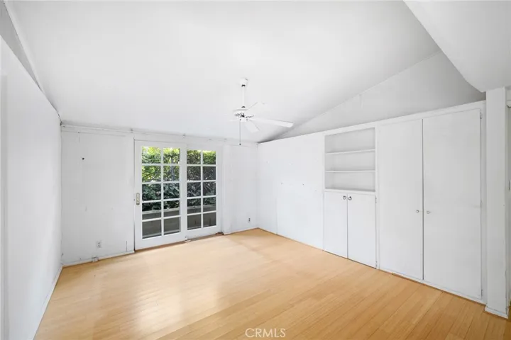 22261 Ybarra Road, Woodland Hills, California 91364